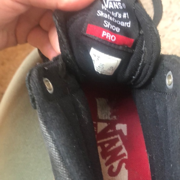 COPY - COPY - vans sk8-hi pro with gum soles M 7.5 / W 9 - Picture 4 of 4